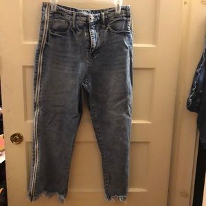 High waisted jeans with zippers